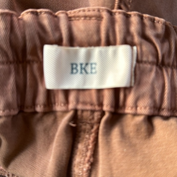 BKE Women’s Shorts - Picture 5 of 7